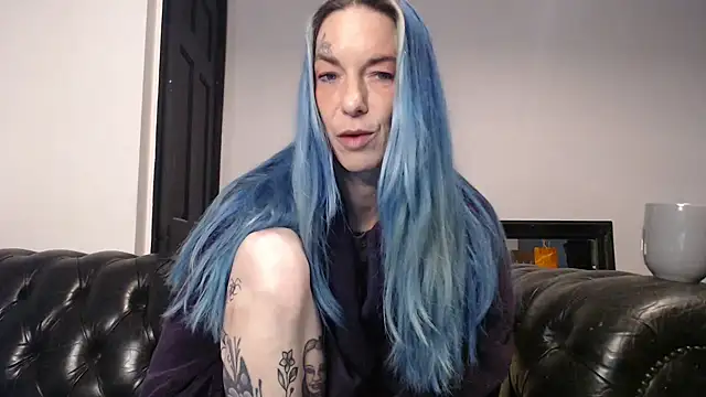 Snapshot of RavenryderUK chatting on 5, 1, 2025 RavenryderUK online show from 5, 1, 2025