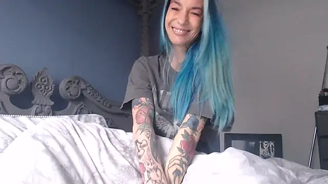 Snapshot of RavenryderUK chatting on 9, 1, 2025 RavenryderUK online show from 9, 1, 2025