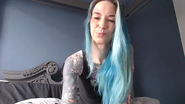 Snapshot of RavenryderUK chatting on 4, 2, 2025 RavenryderUK online show from 4, 2, 2025