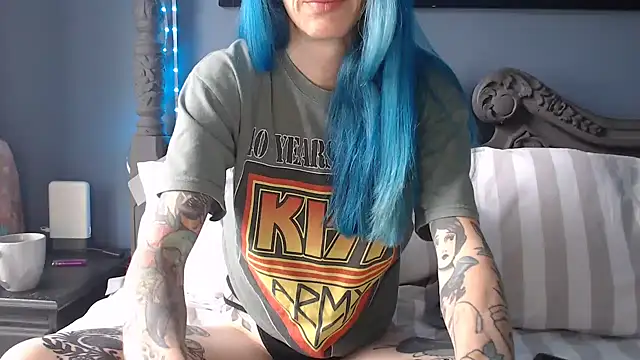 Snapshot of RavenryderUK chatting on 30, 9, 2025 RavenryderUK online show from 30, 9, 2025