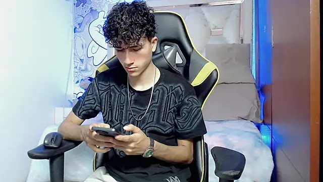 johnny cagee online show from 26, 10, 2025