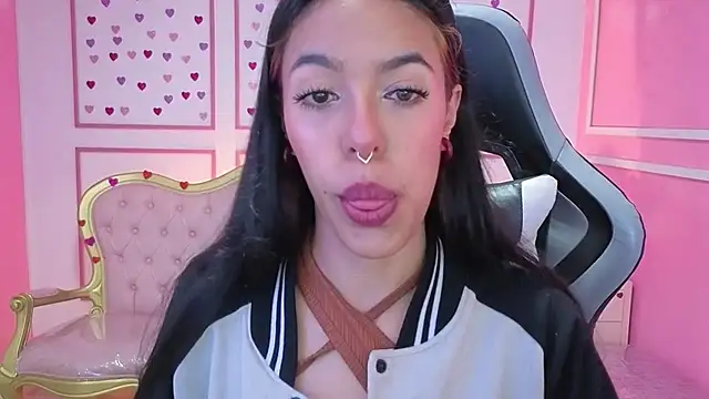 stephania t online show from 7, 10, 2025