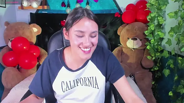  Sophie  miller online show from 19, 2, 2025