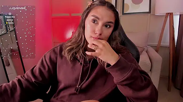  Sophie  miller online show from 28, 5, 2026
