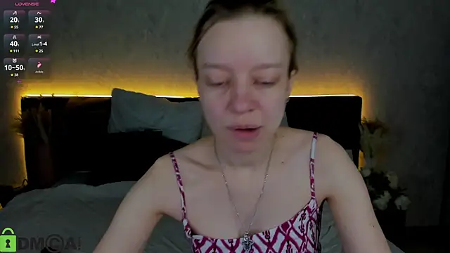 Michelle Blond online show from 17, 2, 2026