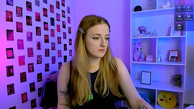 Snapshot of luna_berryy chatting on 7, 7, 2026 luna berryy online show from 7, 7, 2026