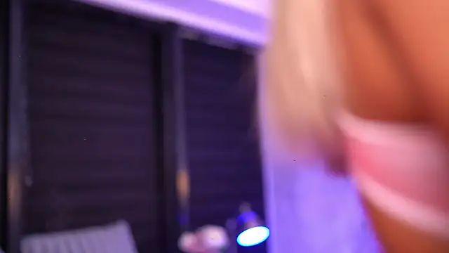 Candy Ivy online show from 10, 2, 2025