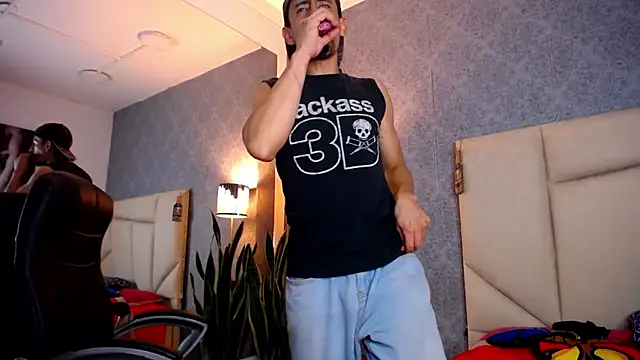 Sr Magnus  online show from 14, 9, 2025