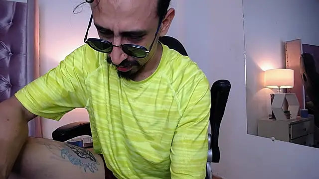 Sr Magnus  online show from 25, 9, 2025