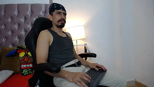 Sr Magnus  online show from 3, 10, 2025