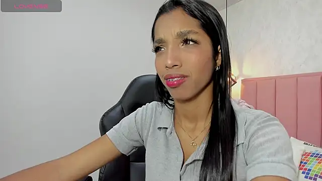 MAYROBERTSS online show from 11, 1, 2025