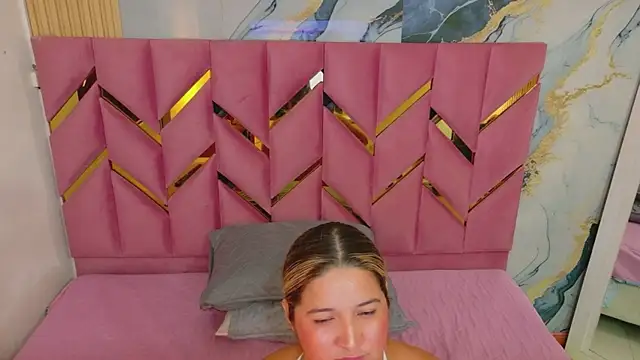 collegepawglovedaddy online show from 10, 4, 2026