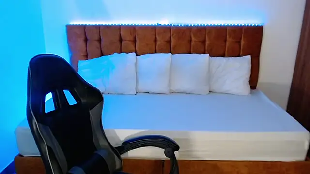 alexiaaross online show from 1, 10, 2025