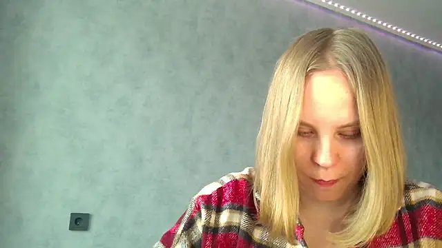 Thalia  Star online show from 4, 2, 2025