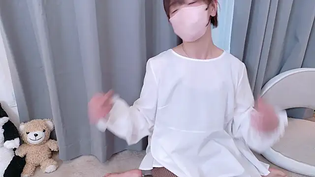 Risa 06 online show from 20, 12, 2025