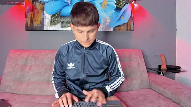 Snapshot of Lyam_ap chatting on 18, 11, 2025 Lyam ap online show from 18, 11, 2025