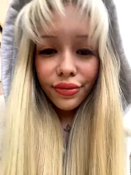 Snapshot of babydolll chatting on 21, 10, 2025 babydolll online show from 21, 10, 2025