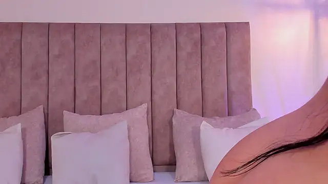 mallie quinn online show from 10, 4, 2026