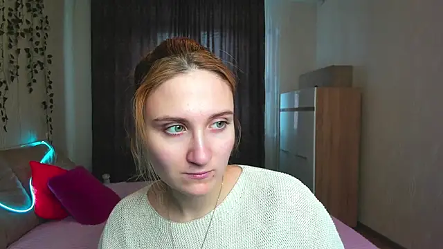 Miss Elsa  online show from 18, 2, 2025