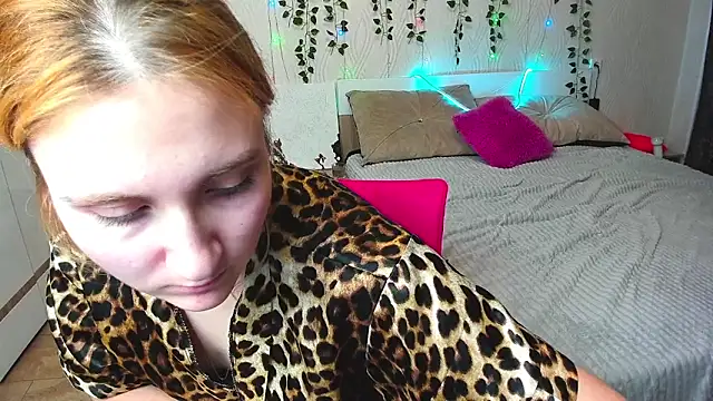 Miss Elsa  online show from 4, 3, 2025