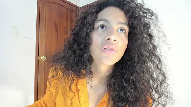 AntonellaHall  online show from 21, 4, 2026