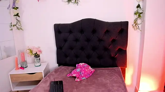 Alyssa jones online show from 28, 12, 2024