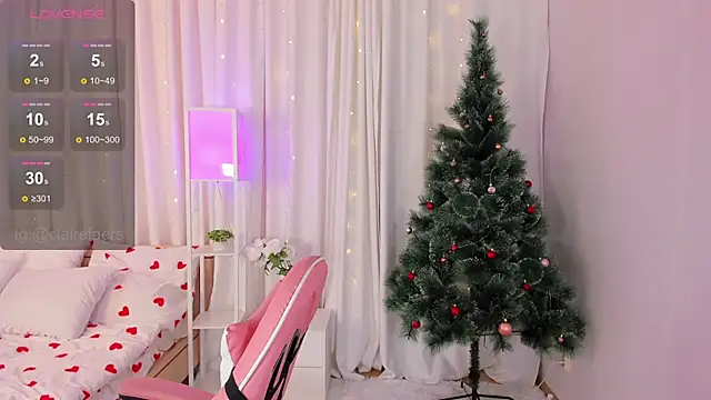 ClaireFaers  online show from 17, 12, 2024