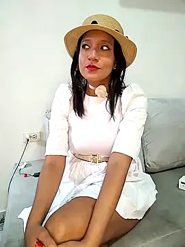 cami victoria online show from 7, 12, 2024