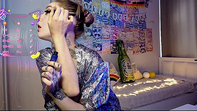 Snapshot of Milky_way_UwU chatting on 4, 10, 2025 Milky way UwU online show from 4, 10, 2025