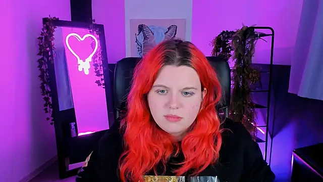 NielletaBlossom online show from 7, 2, 2025