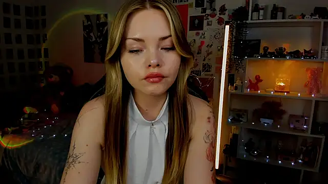 Snapshot of AkiraKatsu chatting on 12, 7, 2026 AkiraKatsu online show from 12, 7, 2026