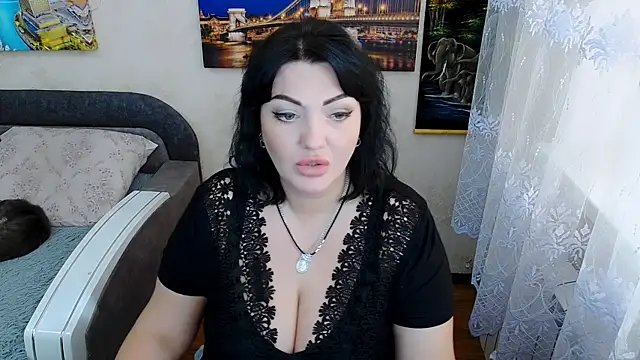 Lady Boom Wild  online show from 13, 10, 2025