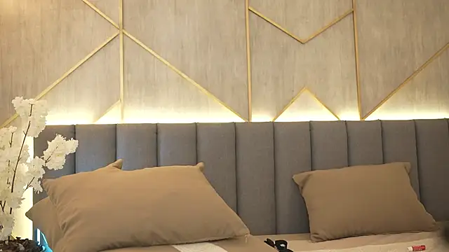 miia blake online show from 19, 3, 2025