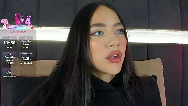 nicolle pierce online show from 15, 9, 2025