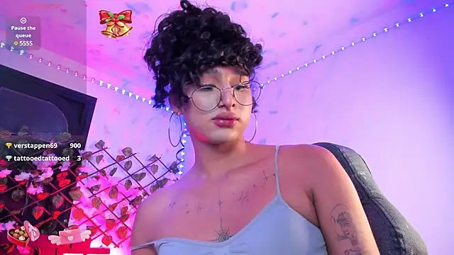 Heka Prudence online show from 5, 2, 2025