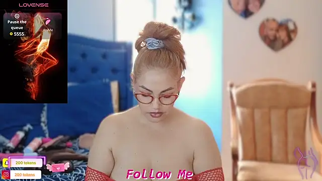 QueenYsuRey online show from 11, 3, 2025