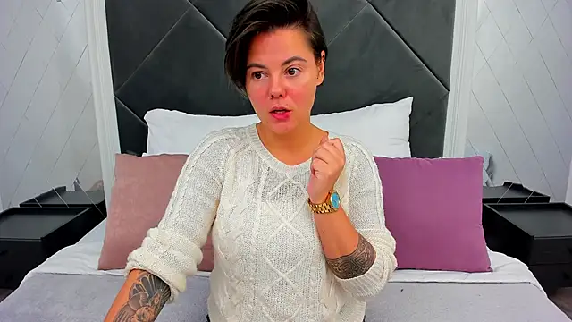 Snapshot of Lady_AliBi chatting on 12, 11, 2025 Lady AliBi online show from 12, 11, 2025