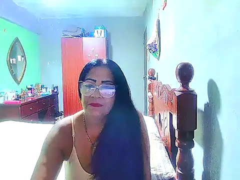 Snapshot of rosi_pamela chatting on 9, 12, 2024 rosi pamela online show from 9, 12, 2024
