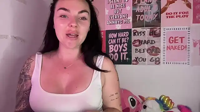 yorkshiregal online show from 8, 5, 2026