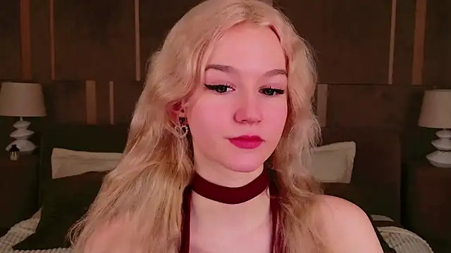 Snapshot of NaomiLoys chatting on 22, 3, 2025 NaomiLoys online show from 22, 3, 2025