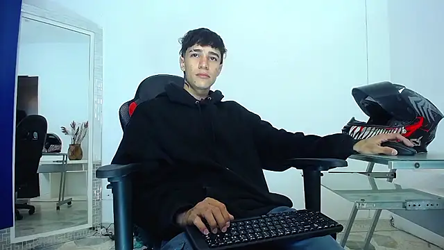 Zacktk7 online show from 3, 12, 2024