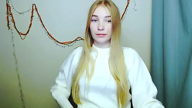 Queen ofLove online show from 18, 12, 2025