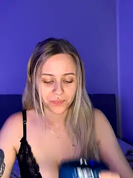 lunawolf21 online show from 19, 12, 2025