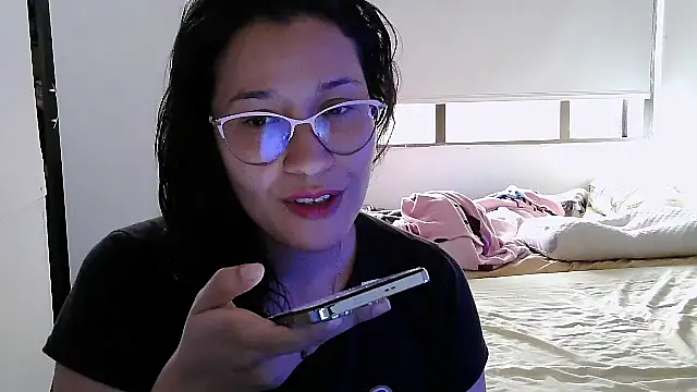 Snapshot of luxandracon23 chatting on 11, 10, 2025 luxandracon23 online show from 11, 10, 2025