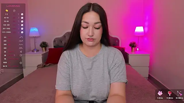 Aria Blisss online show from 7, 10, 2025