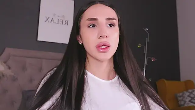 Kim Oberlin  online show from 5, 10, 2025