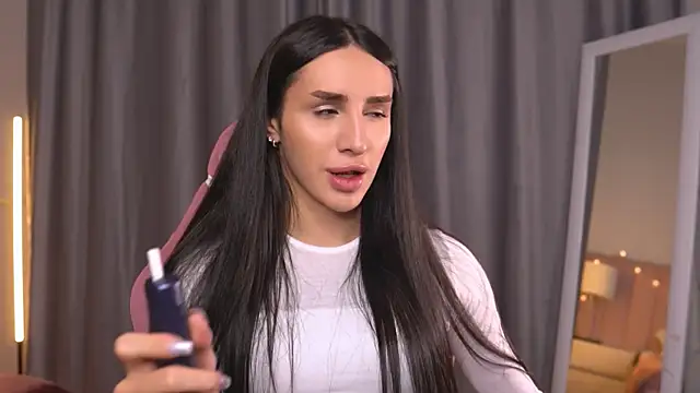 Kim Oberlin  online show from 4, 11, 2025