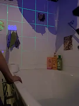 Snapshot of Gilgamesch1704 chatting on 28, 12, 2024 Gilgamesch1704 online show from 28, 12, 2024