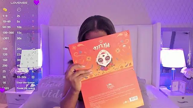 SophiaSmiiths  online show from 24, 2, 2025