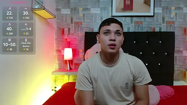 couple lovelyds online show from 9, 2, 2025